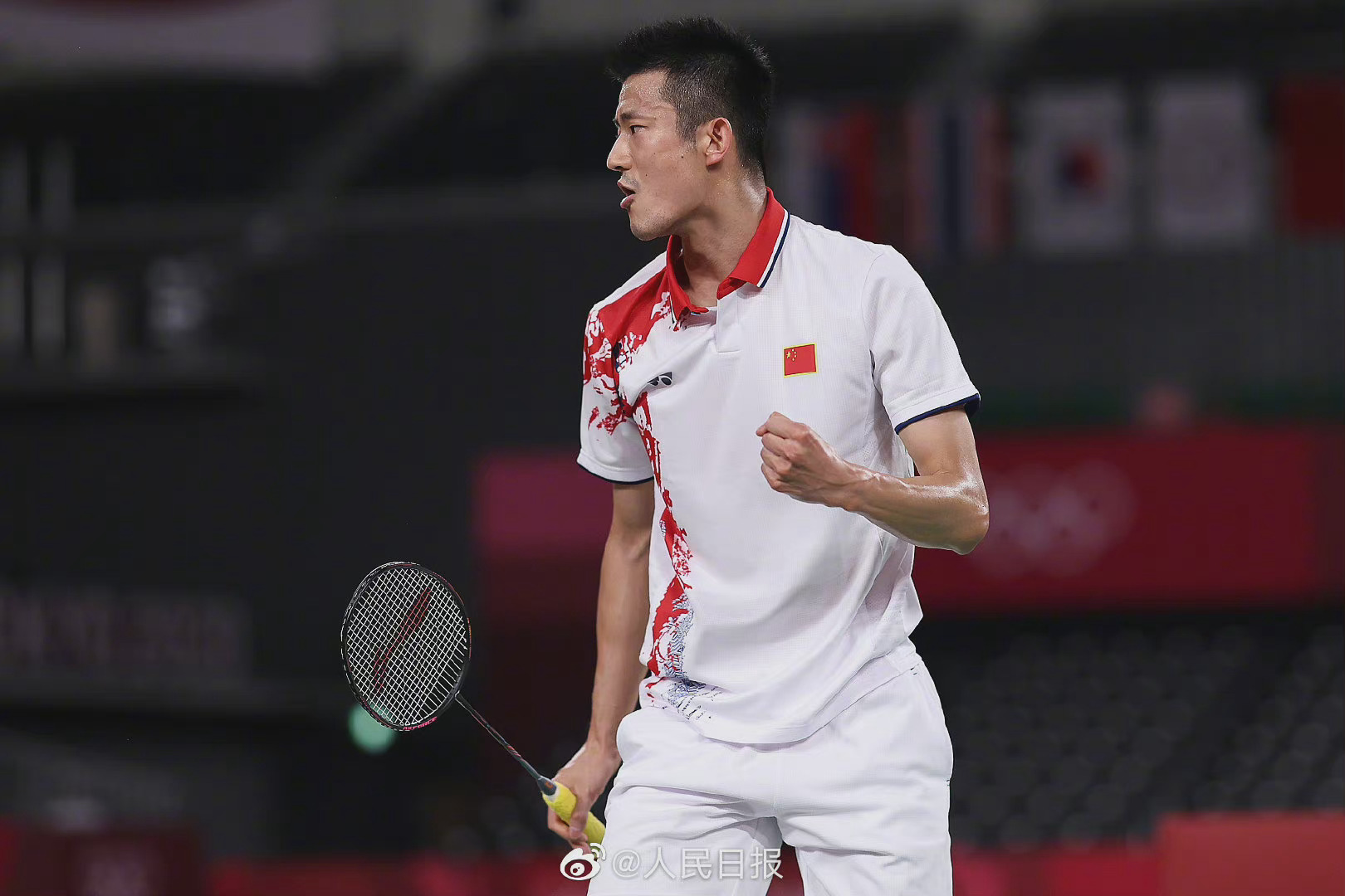 泰国羽毛球队强势印度羽毛球队，谌龙完成帽子戏法