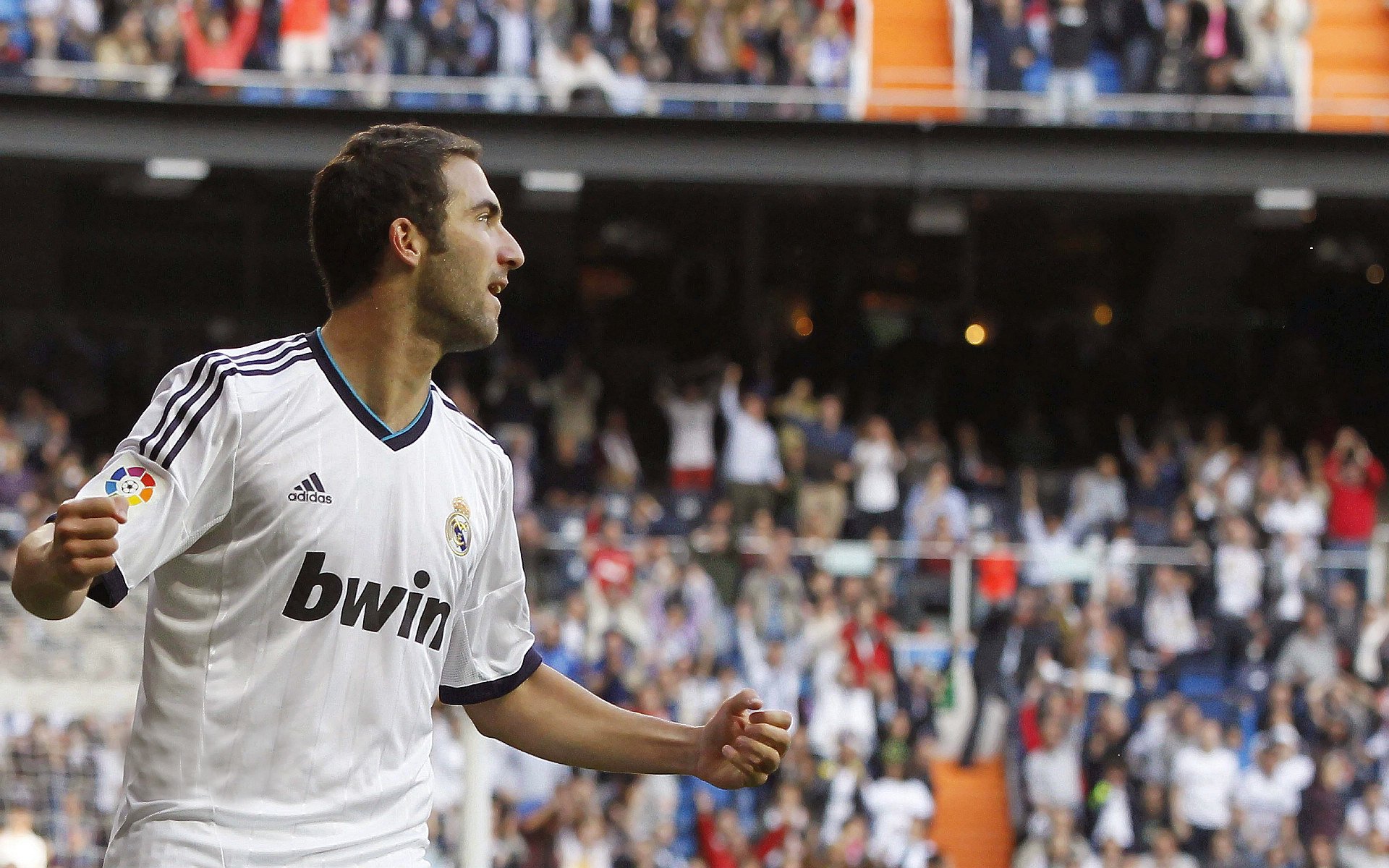战术革命，哈弗茨彻底打爆防线，亚特兰大强势拿下德国的启示